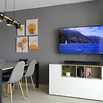 Americas Luxury Low-cost With Terrace & Views *